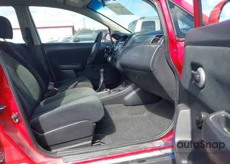 2010 Nissan Versa 1.8S из США, поврежденный, VIN 3N1BC1CP2AL440517